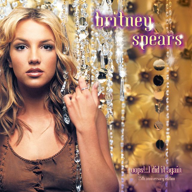متن آهنگ Walk On By - 2009 Remaster از Britney Spears کاور آهنگ Walk On By - 2009 Remaster از Britney Spears