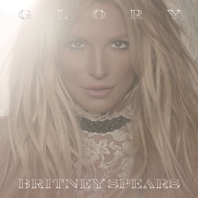 متن آهنگ Man On The Moon از Britney Spears کاور آهنگ Man On The Moon از Britney Spears