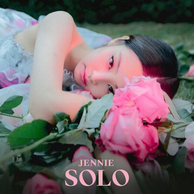 متن آهنگ SOLO از JENNIE کاور آهنگ SOLO از JENNIE