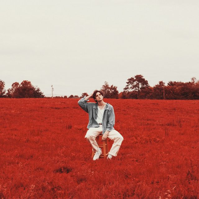 کاور آهنگ anxiety. از JVKE
