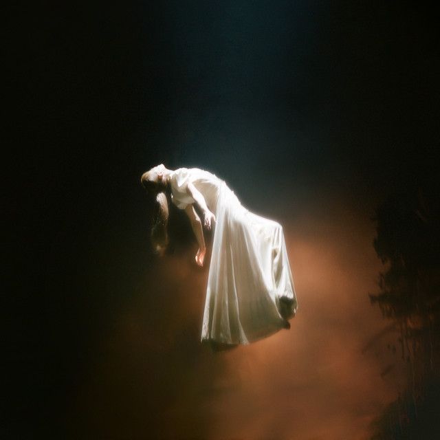 کاور آهنگ supernatural - live version از Ariana Grande