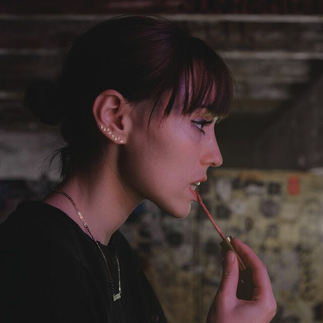 متن آهنگ Thoughts از Sasha Sloan