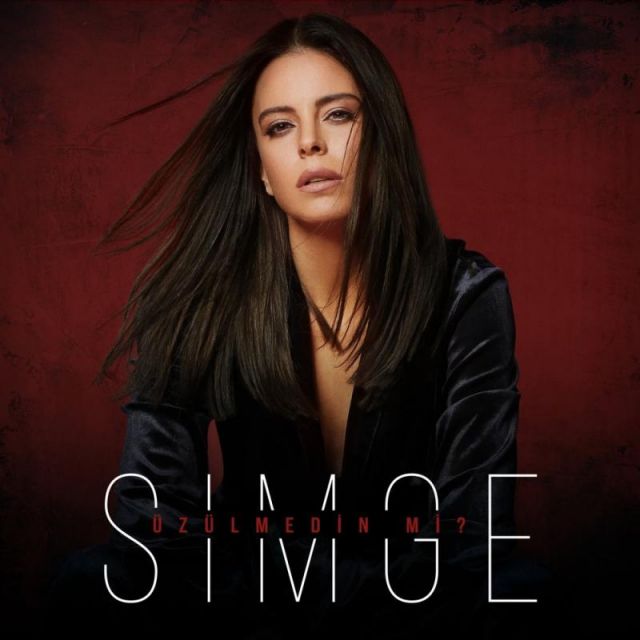 متن آهنگ Uzulmedin Mi از Simge کاور آهنگ Uzulmedin Mi از Simge