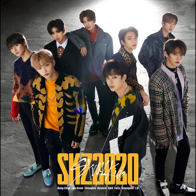 متن آهنگ Mirror از Stray Kids کاور آهنگ Mirror از Stray Kids