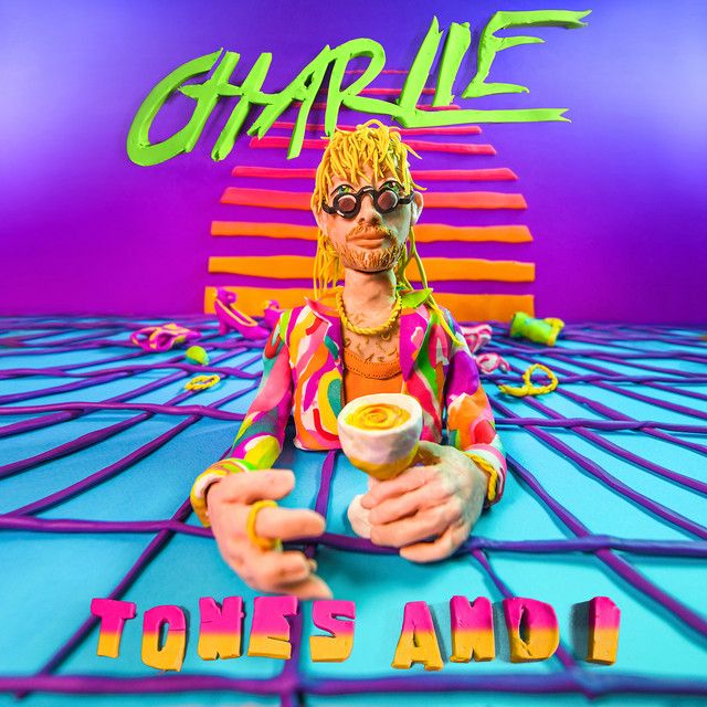 متن آهنگ Charlie از Tones And I کاور آهنگ Charlie از Tones And I
