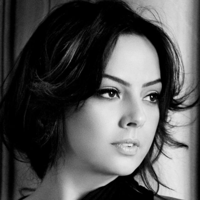 متن آهنگ Kime Ne از Ebru Gündeş