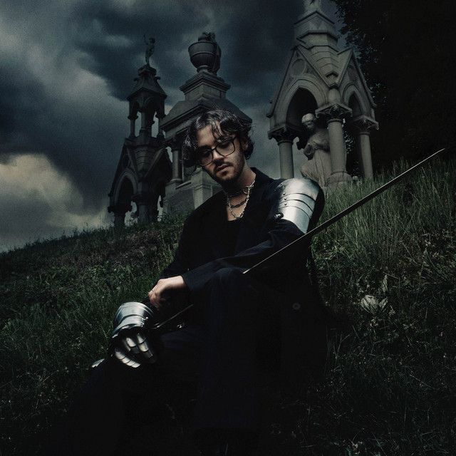 متن آهنگ HAUNTED از Chris Grey
